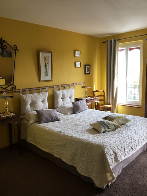 Superior Double Room | Premium bedding, soundproofing, iron/ironing board