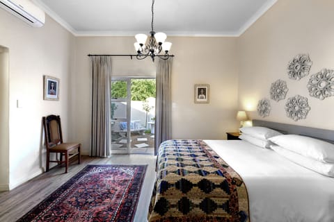 Luxury Villa, 3 Bedrooms, Pool Access, Mountain View | Egyptian cotton sheets, premium bedding, pillowtop beds, in-room safe