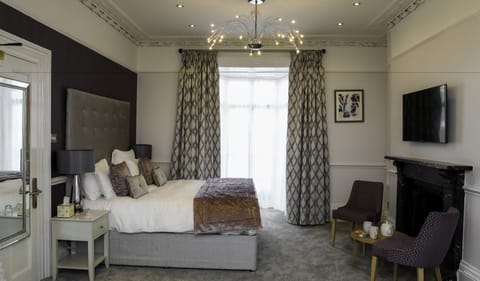 Superior Suite, 1 King Bed with Sofa bed, Jetted Tub | View from room