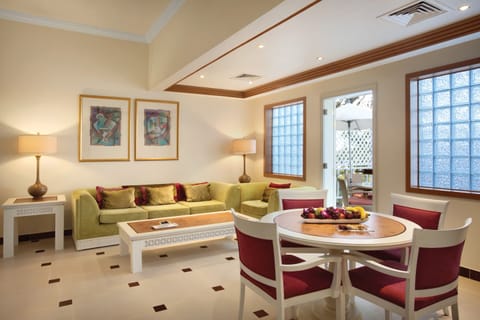 Laguna Suite Poolside | Living area | LCD TV