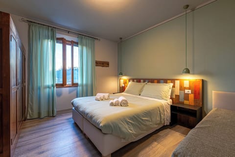 Suite | 1 bedroom, desk, soundproofing, free WiFi