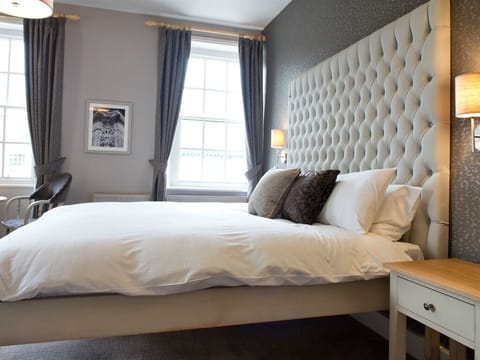 Standard Double Room, Ensuite | WiFi