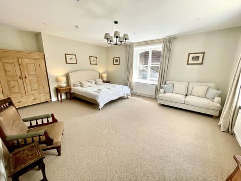 Superior Double Room, Ensuite, Garden View