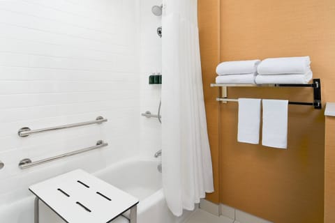 Room, 2 Queen Beds (Mobility/Hearing Accessible, Tub) | Bathroom | Free toiletries, hair dryer, towels