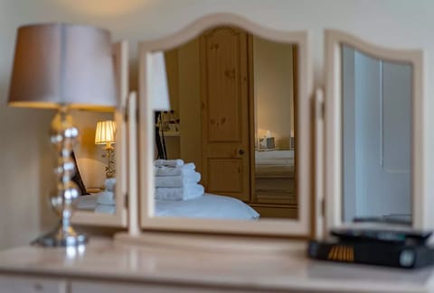 Standard Double Room | Egyptian cotton sheets, premium bedding, free cribs/infant beds