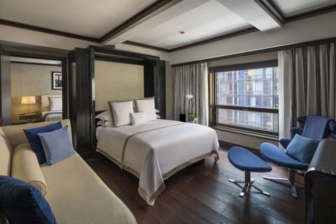 Suite, 1 Bedroom | Frette Italian sheets, hypo-allergenic bedding, pillowtop beds, minibar