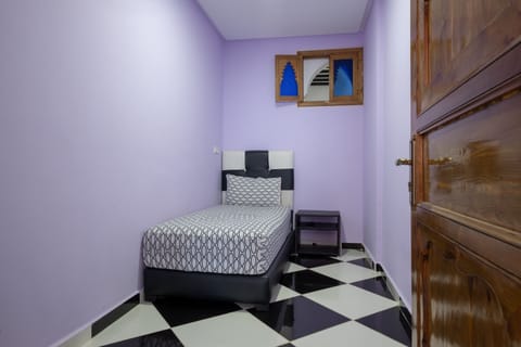 Family Suite, 3 Bedrooms (Hora 6) | Blackout drapes, soundproofing, iron/ironing board, free WiFi