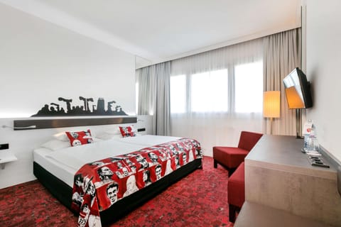 Comfort Room, 2 Twin Beds | Premium bedding, pillowtop beds, in-room safe, desk