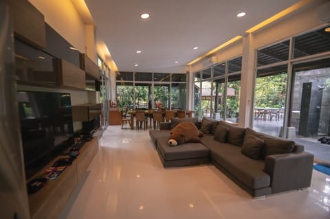 Panoramic House, Pool View, Poolside | Living area | LED TV