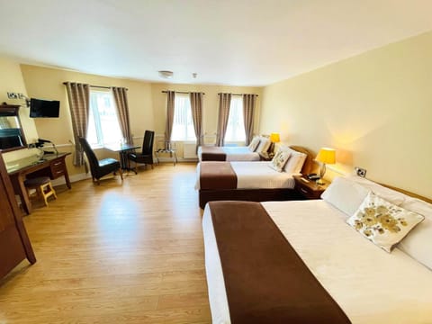 Premium bedding, iron/ironing board, free WiFi, bed sheets