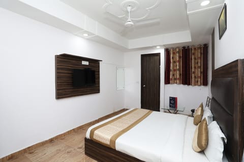 Double or Twin Room | Free WiFi, bed sheets