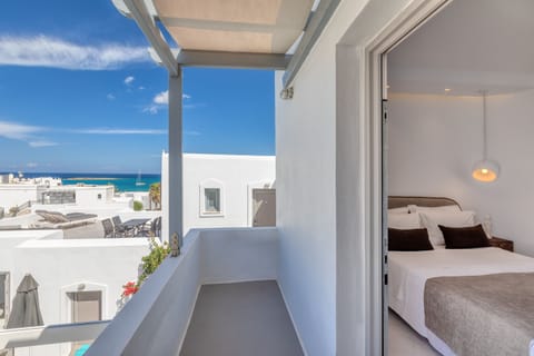 Sea View Superior Suite, Jetted Tub | Balcony view