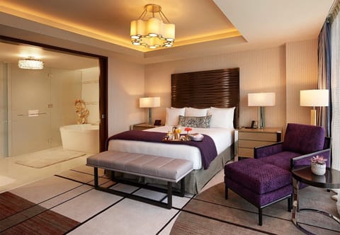 Presidential Suite | Premium bedding, in-room safe, desk, iron/ironing board