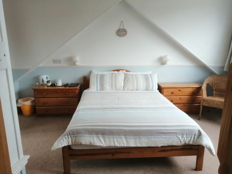 Family Quadruple Room, Multiple Beds, Non Smoking | Iron/ironing board, free WiFi, bed sheets