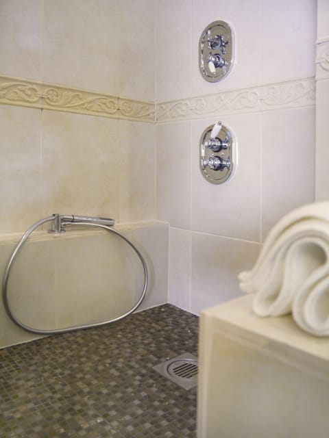 Superior Double or Twin Room, Ensuite | Bathroom