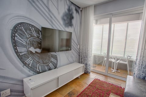 Laanhof 3 Double Bedroom Apartment | Living area | 40-inch TV with satellite channels