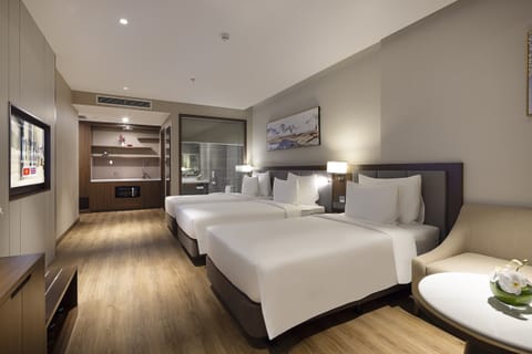 Premium Room | Frette Italian sheets, premium bedding, in-room safe
