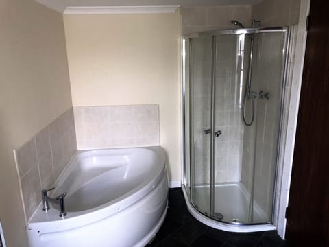 Apartment, Private Bathroom | Bathroom