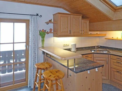 Comfort Apartment, 2 Bedrooms (Watzmann) | Private kitchen | Fridge, oven, stovetop, dishwasher