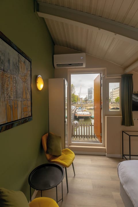 Double Room, Terrace | Individually furnished, desk, laptop workspace, cribs/infant beds