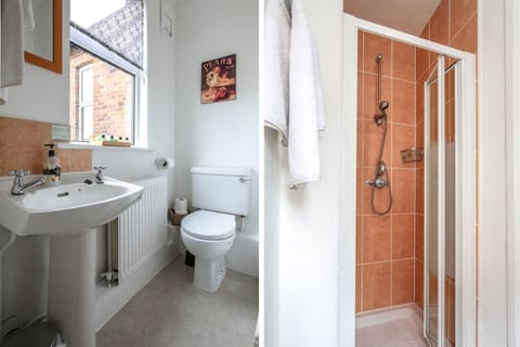 Iron/ironing board, bed sheets