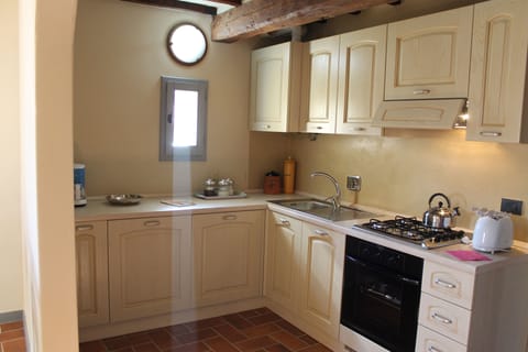 Family Apartment, 2 Bedrooms, Tower (Arancione) | Private kitchen | Full-size fridge, microwave, oven, stovetop