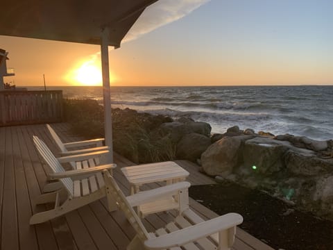 Welcome to the West Beach Retreat!