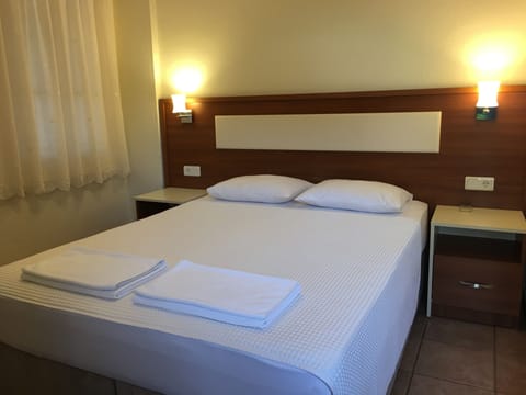 Standard Double Room | In-room safe, desk, free WiFi, bed sheets