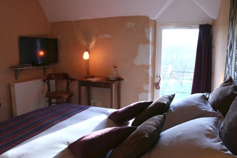 Traditional Suite, 2 Bedrooms (Sahara) | Premium bedding, down comforters, minibar, desk