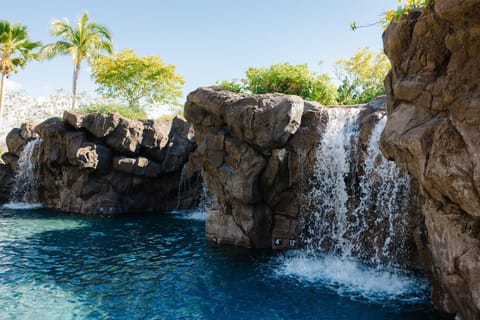 2 outdoor pools, pool umbrellas, sun loungers