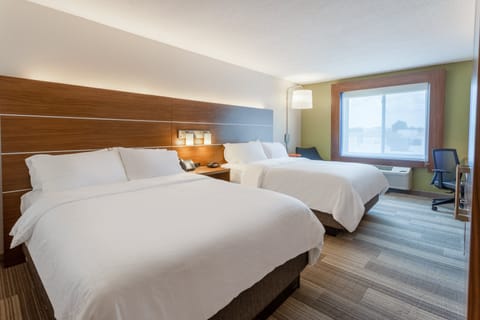 Suite, 1 Bedroom | In-room safe, desk, blackout drapes, iron/ironing board