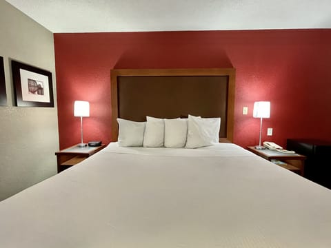 Desk, blackout drapes, iron/ironing board, free WiFi