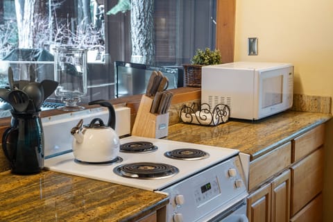 NorthShore 47 Kitchen Stove - NorthShore 47 Kitchen Stove