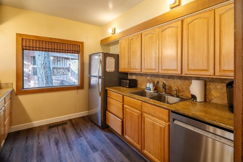 NorthShore 47 Kitchen Sink - NorthShore 47 Kitchen Sink