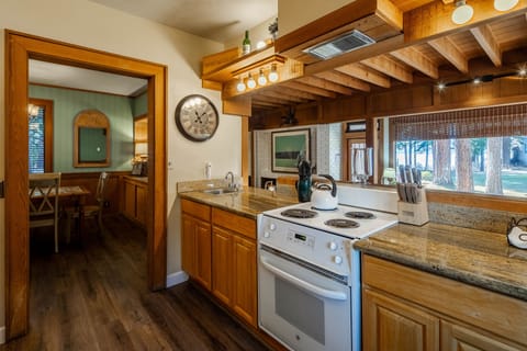 NorthShore 47 Kitchen - NorthShore 47 Kitchen