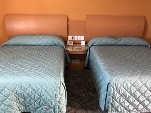 Double or Twin Room | Desk, free WiFi, bed sheets