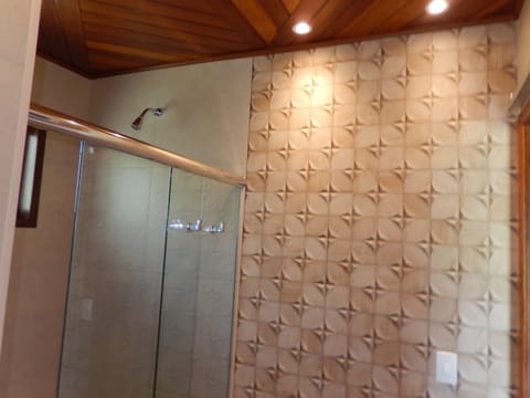 Comfort Chalet, Mountain View | Bathroom | Hair dryer, towels