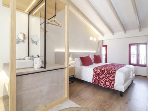 Superior Double Room (FIL More) | Frette Italian sheets, premium bedding, down comforters