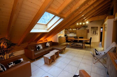 Open plan kitchen, dining and lounge