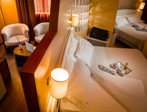 Suite | Premium bedding, minibar, in-room safe, desk