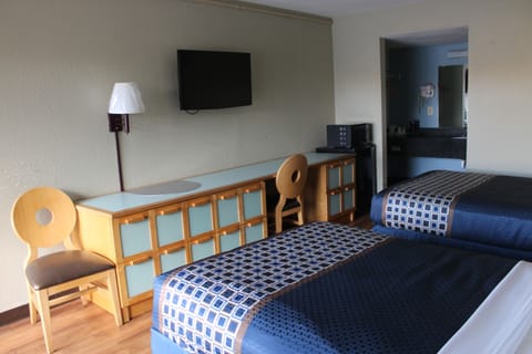 Room, 2 Double Beds, Accessible, Non Smoking | Desk, free WiFi, bed sheets