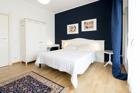 Classic Double Room, Garden View | Premium bedding, minibar, desk, free WiFi