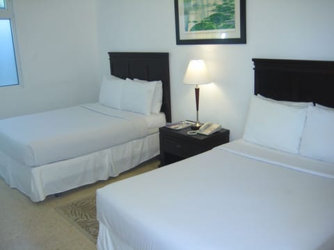 Standard Double Room | In-room safe, desk, iron/ironing board, free WiFi