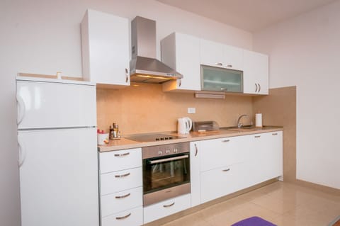 Comfort Apartment, 1 Bedroom, Balcony, Pool View | Private kitchen | Fridge, espresso maker, electric kettle