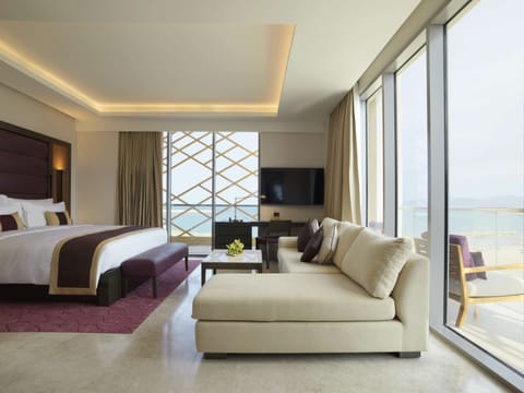 Grand Room, 1 Bedroom, Balcony, Sea View (Grand Deluxe Sea View) | 1 bedroom, premium bedding, minibar, in-room safe