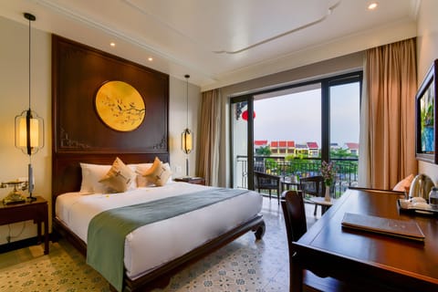 Super Deluxe Double, Balcony, River View | Minibar, in-room safe, desk, laptop workspace