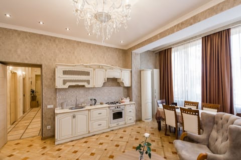 Royal Apartment, 4 Bedrooms, Balcony, City View | Private kitchen | Fridge, microwave, stovetop, coffee/tea maker