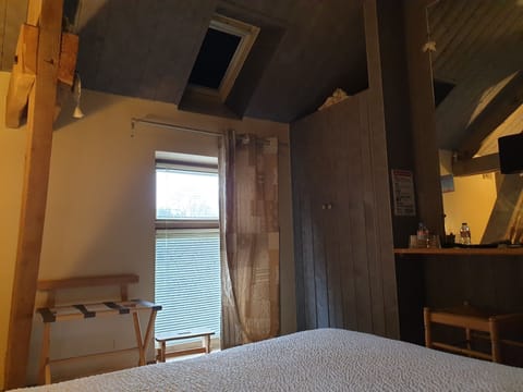 Double Room (3) | Egyptian cotton sheets, premium bedding, free minibar, blackout drapes