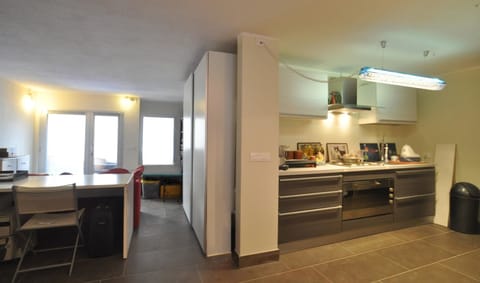 Apartment, 1 Bedroom | Private kitchenette