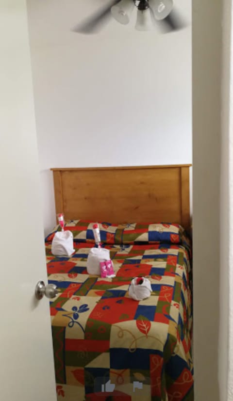 Single Room, 1 Double Bed | Desk, iron/ironing board, free WiFi